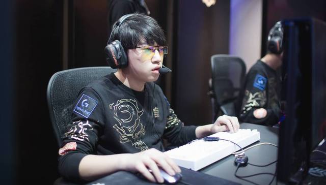 话题的由来 话题的由来